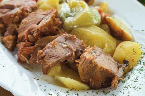 Kneževa jagnjetina u mleku – specijalitet koji se služio i na dvoru Nemanjića