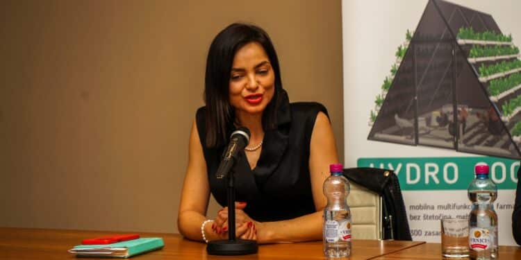 Ojačaćemo naše žene: Osnažena žena-jača porodica!