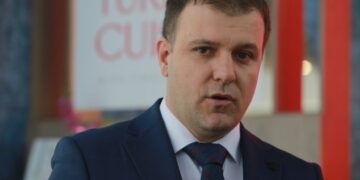 Radi, ne staje! Ministar Husein Memić lično obilazi gastronomske manifestacije po Srbiji!