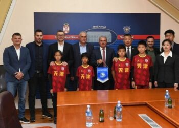 Todorović oduševio Kineze: Fudbalski savez Tjen-Đina na prijemu kod čačanskog gradonačelnika!