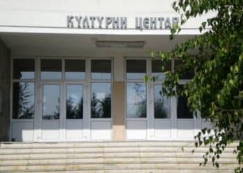 Sjajan gest opštine Blace: Podela paketića i predstava za najmlađe sugrađane!