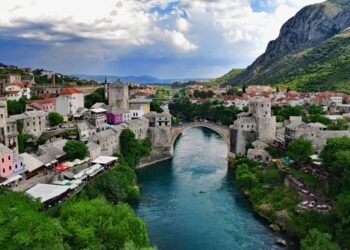Beg za vikend i kafa ispod Starog mosta? Er Srbija vas vodi u Mostar!