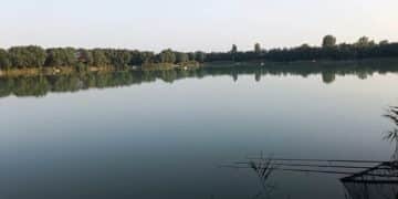 Jezero Čapel: Gde ribolov postaje umetnost