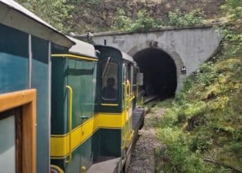 Nostalgija na šinama: Nezaboravna vožnja Šarganskom osmicom