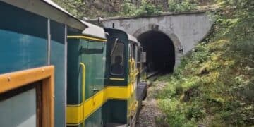 Nostalgija na šinama: Nezaboravna vožnja Šarganskom osmicom