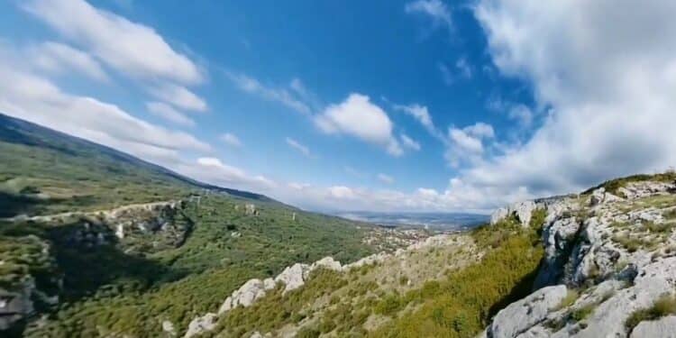 Adrenalinski raj koji će vam oduzeti dah: Jelašnička klisura