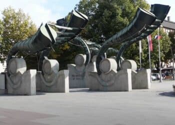 Vinski putevi i kulturne manifestacije: Turistički vodič kroz Rumu