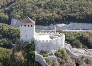 Zidine Užičke tvrđave: Nemi svedoci srednjovekovnih bitaka