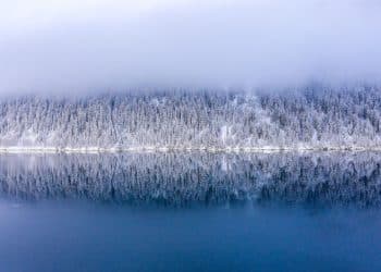 Zimska tišina i čar Perućačkog jezera
