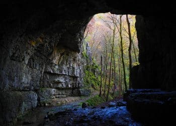 Vodena pećina: Tajanstveni svet kraškog reljefa