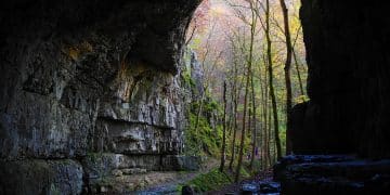 Vodena pećina: Tajanstveni svet kraškog reljefa