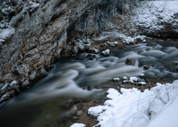 Očaravajuće zimske boje Mlave i Krupajskog vrela