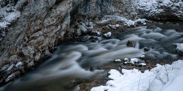 Očaravajuće zimske boje Mlave i Krupajskog vrela
