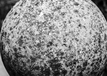 Kamena kugla u selu Granice: Tajanstveni fenomen koji zbunjuje naučnike