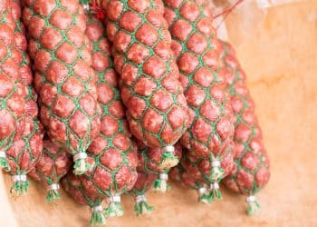 Miris tradicije na obalama Tise: Sutra počinje Klobasafest 2025