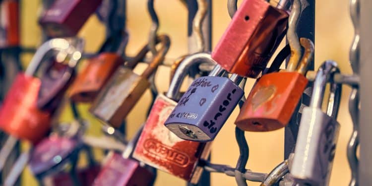 Pesnička tišina nad Vrnjačkom Banjom: 16.maja na Mostu ljubavi