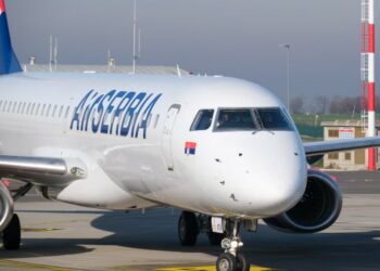 Još jedan avion u bojama Er Srbije: Stigao novi Embraer