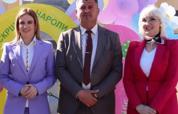 Kuršumlija dobila novo dečje igralište i vozilo za usluge socijalne zaštite!