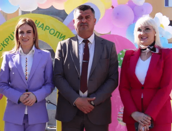 Kuršumlija dobila novo dečje igralište i vozilo za usluge socijalne zaštite!